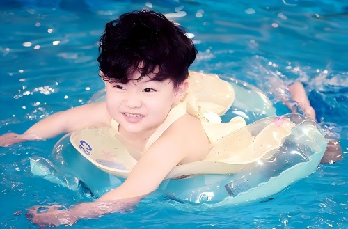 swim ring for baby.jpg