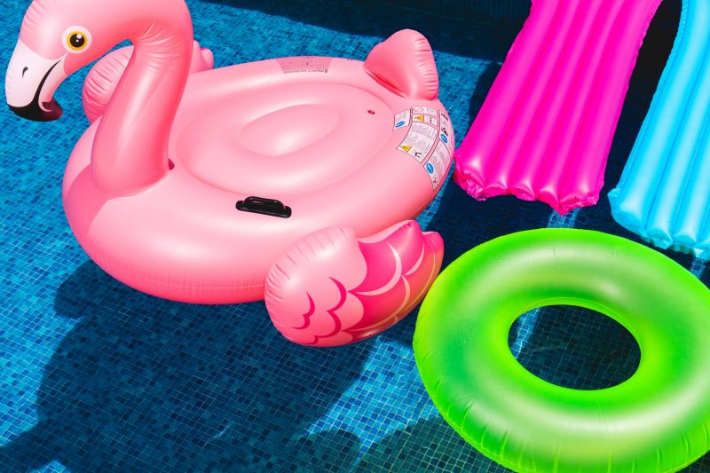 New Durable Materials for waterproof Inflatable Animal Swim Rings.jpg